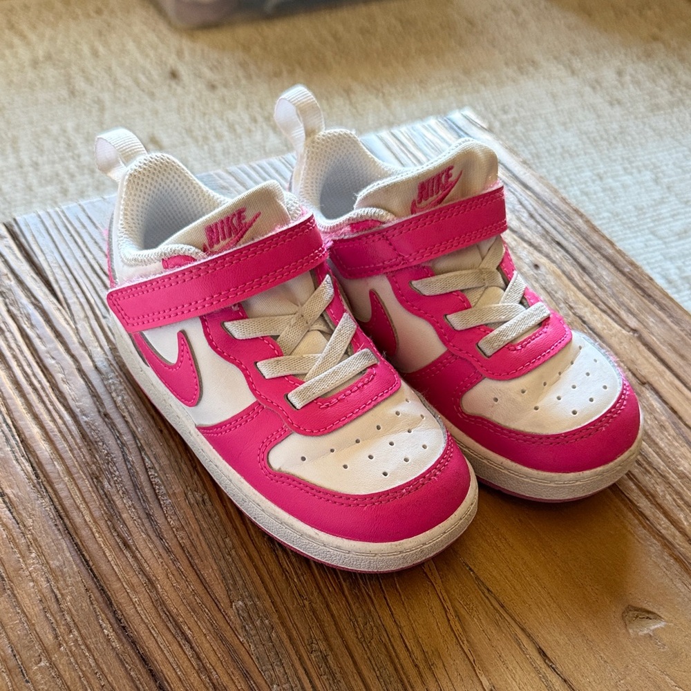 Nike Toddler size 8 White and Hot Pink Low-Top Hook-and-Loop Sneakers